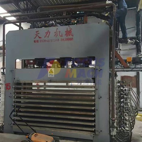 Multi-openings melamine lamination hot press