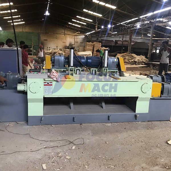 4’Feet spindle less rotary peeling machine